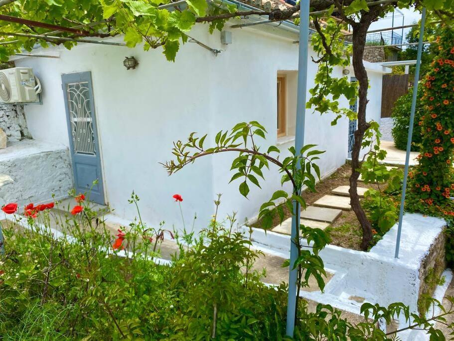 Stylish Vathy Studio With Sea View Exterior foto