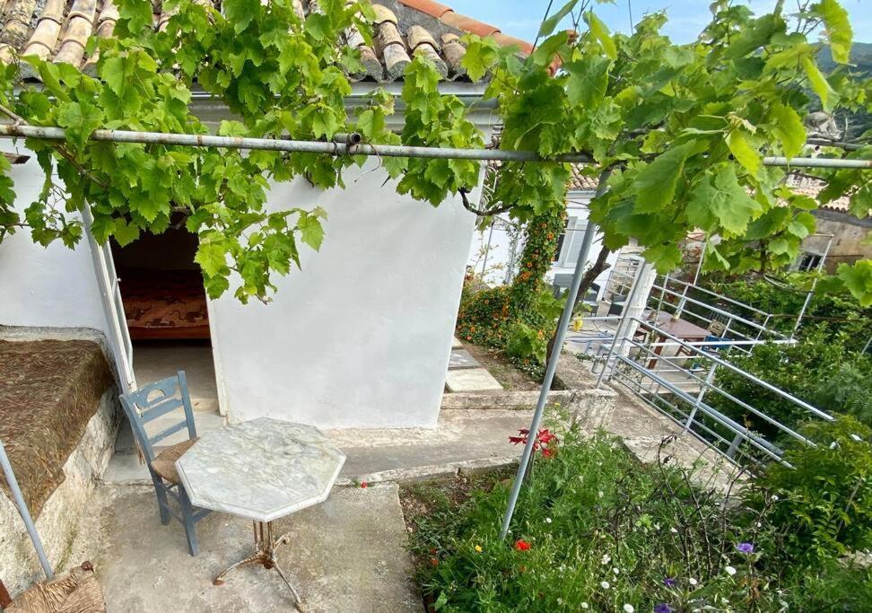 Stylish Vathy Studio With Sea View Exterior foto